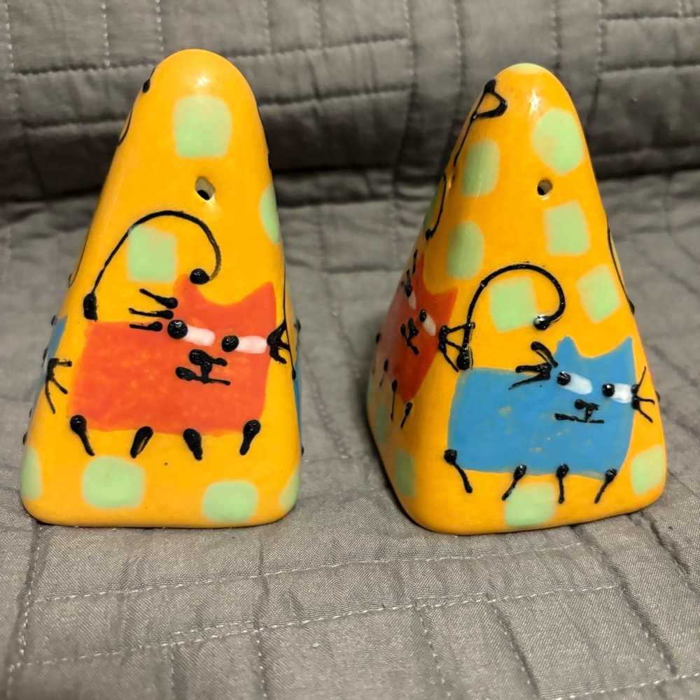 Vintage RARE Cats Salt & Pepper Shakers Hand Painted Triangle Polka Dots Orange - Picture 4 of 14